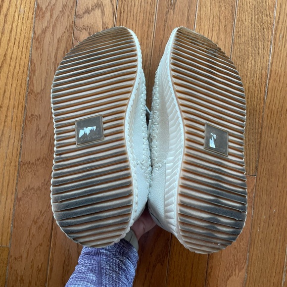 Dolce Vita Dolen Sneakers in Ecru Lace Size 8.5 Women's Beige Lace Sneakers - Picture 13 of 13